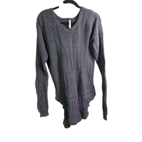 RVCA Florence Sweater Crocheted - Picture 1 of 3